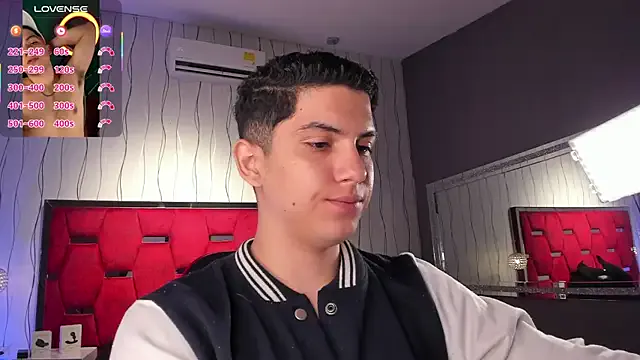 Brat_ on StripChat