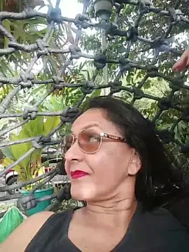 Busty_Charms on StripChat