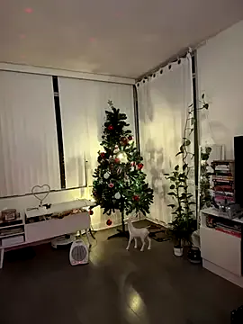 cam_divaa on StripChat