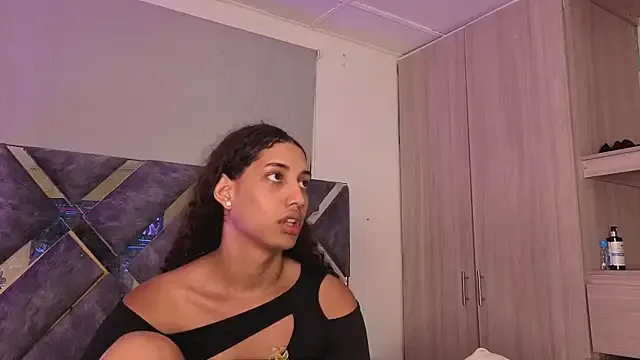 candice777 on StripChat