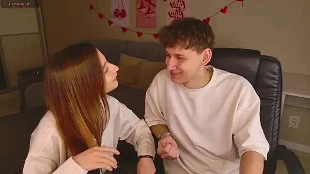 Freechat Candyy_Molly on StripChat