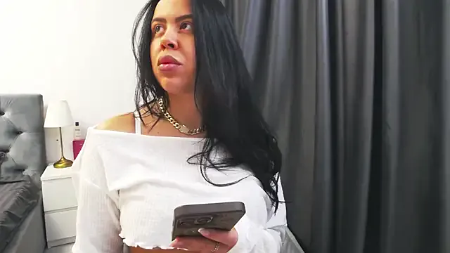 Casiana_ on StripChat