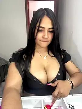 Freechat Charlotte_cutee18 on StripChat