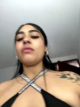Freechat Charlotte_cutee18 on StripChat