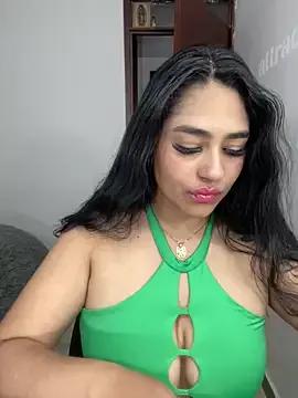 Freechat Charlotte_cutee18 on StripChat