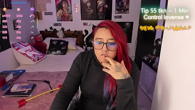 Freechat Cherry_blush_ on StripChat