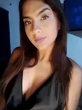 chicachocolate01 on StripChat 