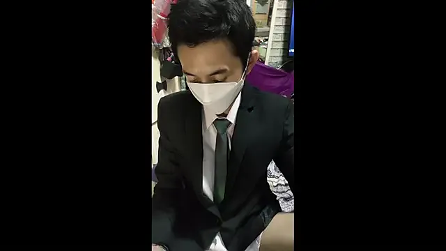 Christopher1024 on StripChat