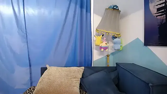 cornflower_mm on StripChat