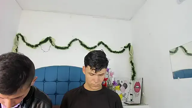 CoupleFire_ on StripChat