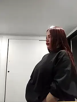 Crystaa12 — show tits and play with saliva