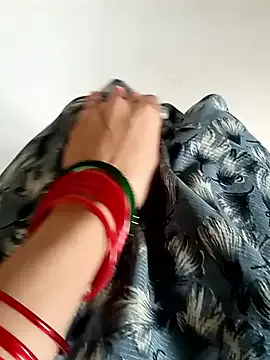 Cute_Barbie143 — Show boob