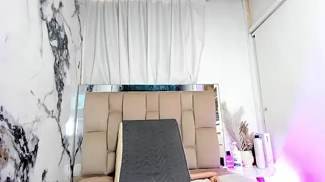 dafne_queenn — Private on StripChat