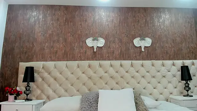 DaimondJohnson — My oiled tits 