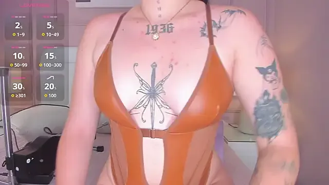 Danee_19_ on StripChat