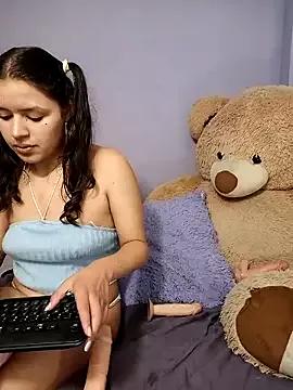 Danni_shy on StripChat 