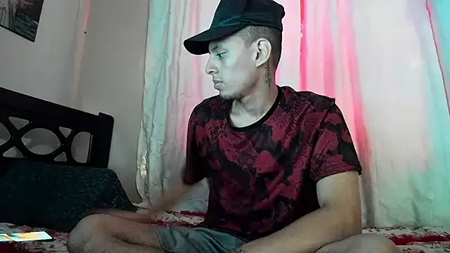 Freechat davidlatin66 on StripChat