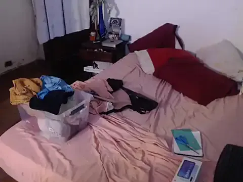 deftoolceles — devuelta por estos lados!hush is my ass