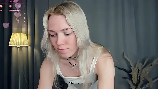 DianeHonnette on StripChat