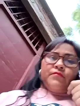 Dirty-Momm-Divorced-Hot