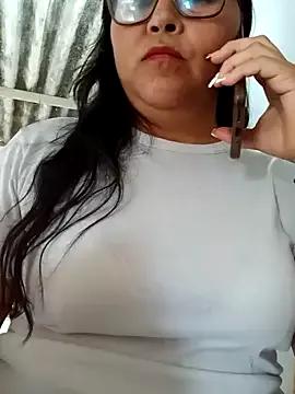 Dirty-Momm-Divorced-Hot