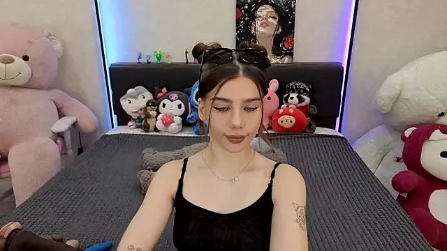 dolly_ll on StripChat 