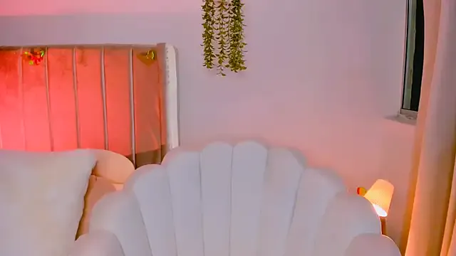 Freechat dulce_doll1 on StripChat