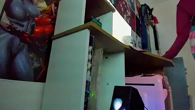 Effy_Marinn on StripChat 