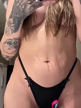 Elenascrib on StripChat 