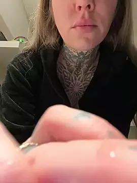 Elenascrib on StripChat 