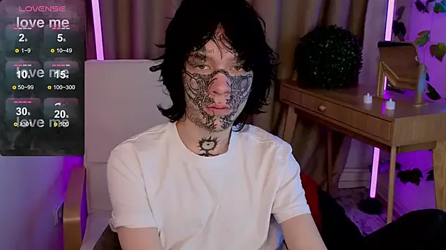 StripChat em0_b0y is Freechat em0_b0y — get naked