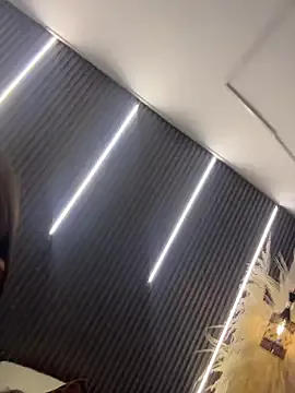 Ema_azel on StripChat