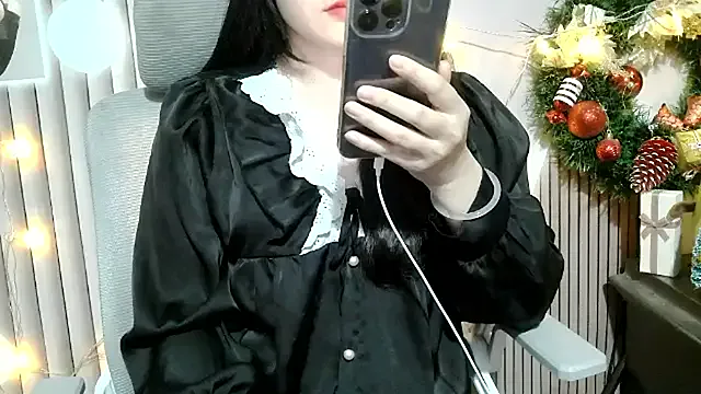 Emachiii on StripChat