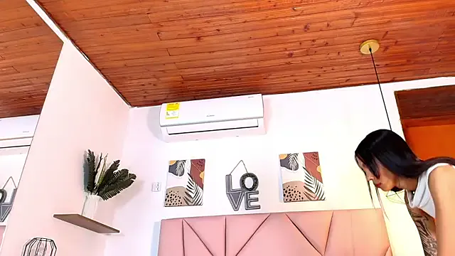 emily_burton18 — 20 spankings to your name