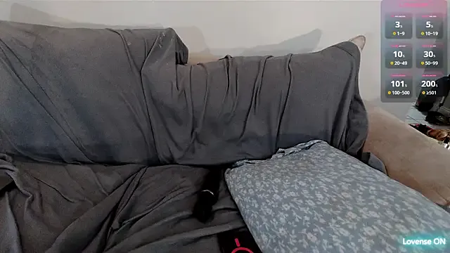 EmoDream1998 on StripChat