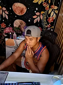 Freechat Felix_Asher on StripChat