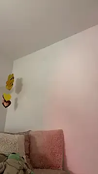 GiannaMagari — SENSUAL STRIPTEASE & OIL SHOW