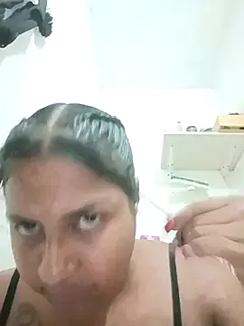 Freechat Giselabrunette25 on StripChat