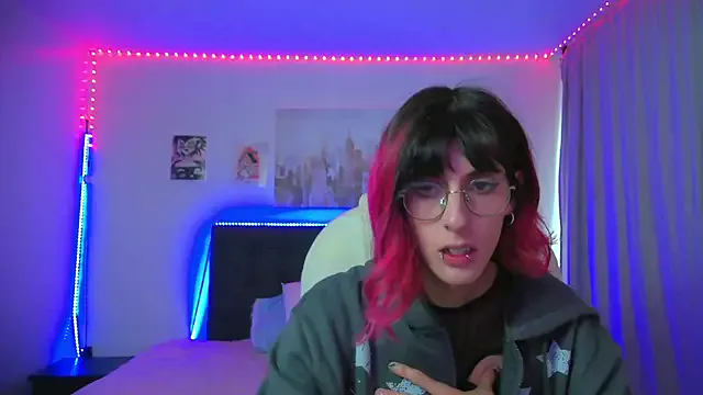 goth_minerva on StripChat