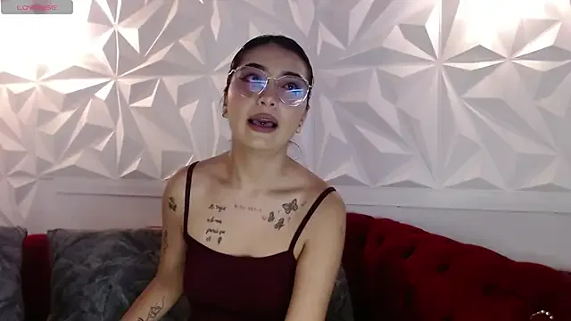 Freechat idk_24_ on StripChat