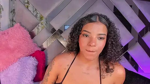 Iris_hott1 on StripChat 