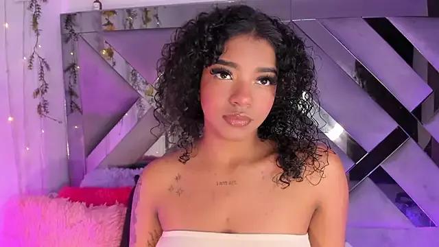 Iris_hott1 on StripChat 