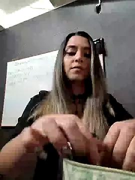 Isabella_Varella