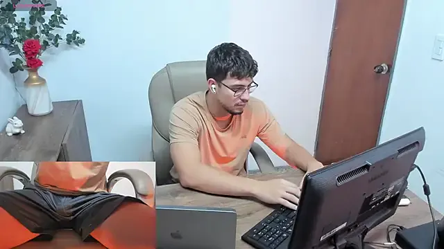 Jay_Grip — Take off my pants