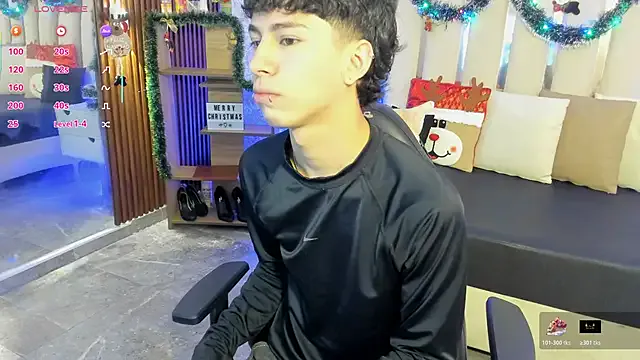 kaelwolf_tay on StripChat