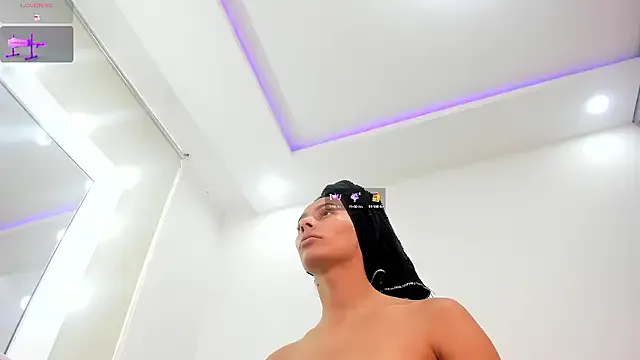 karlyn_angels on StripChat