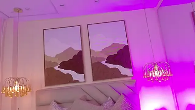 kendalFox_ on StripChat