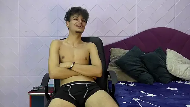 Freechat KevinnSpice on StripChat