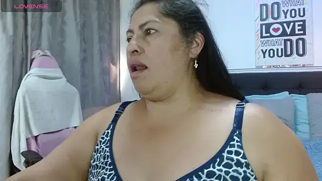 Freechat Keyla01_ on StripChat