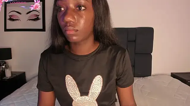 Khenta_Michells on StripChat